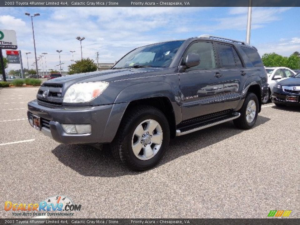 Front 3/4 View of 2003 Toyota 4Runner Limited 4x4 Photo #2