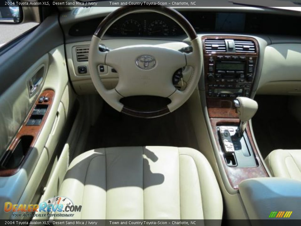 2004 Toyota Avalon XLS Desert Sand Mica / Ivory Photo #6