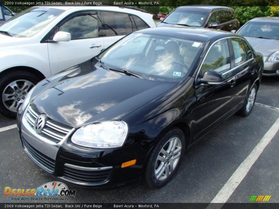 Front 3/4 View of 2009 Volkswagen Jetta TDI Sedan Photo #3