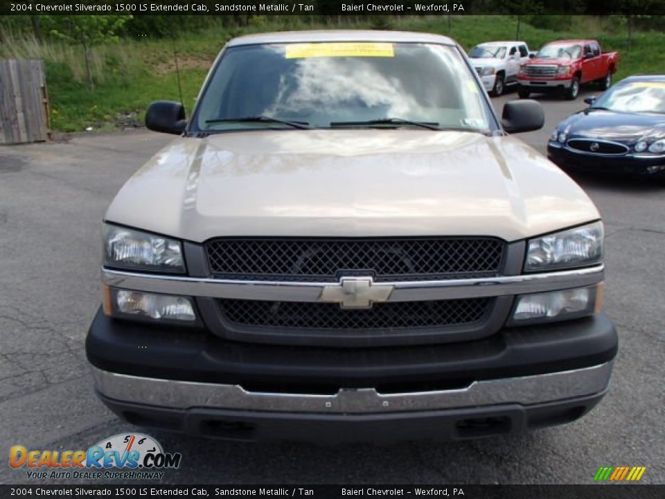 2004 Chevrolet Silverado 1500 LS Extended Cab Sandstone Metallic / Tan Photo #3