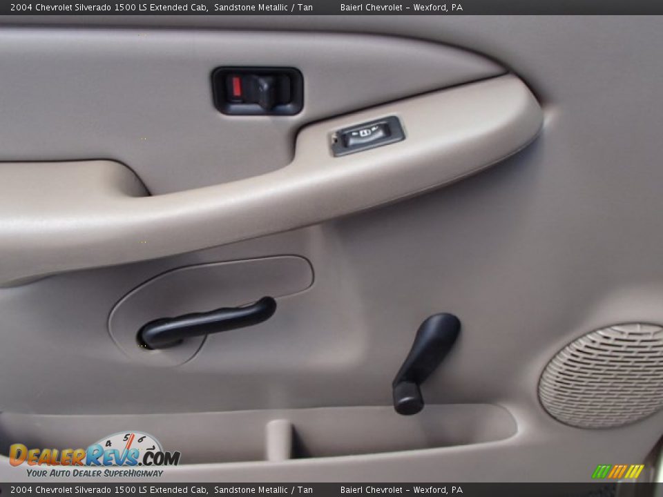 2004 Chevrolet Silverado 1500 LS Extended Cab Sandstone Metallic / Tan Photo #13