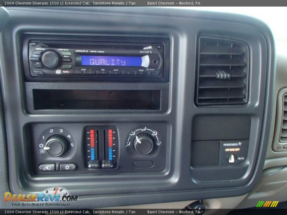 2004 Chevrolet Silverado 1500 LS Extended Cab Sandstone Metallic / Tan Photo #16