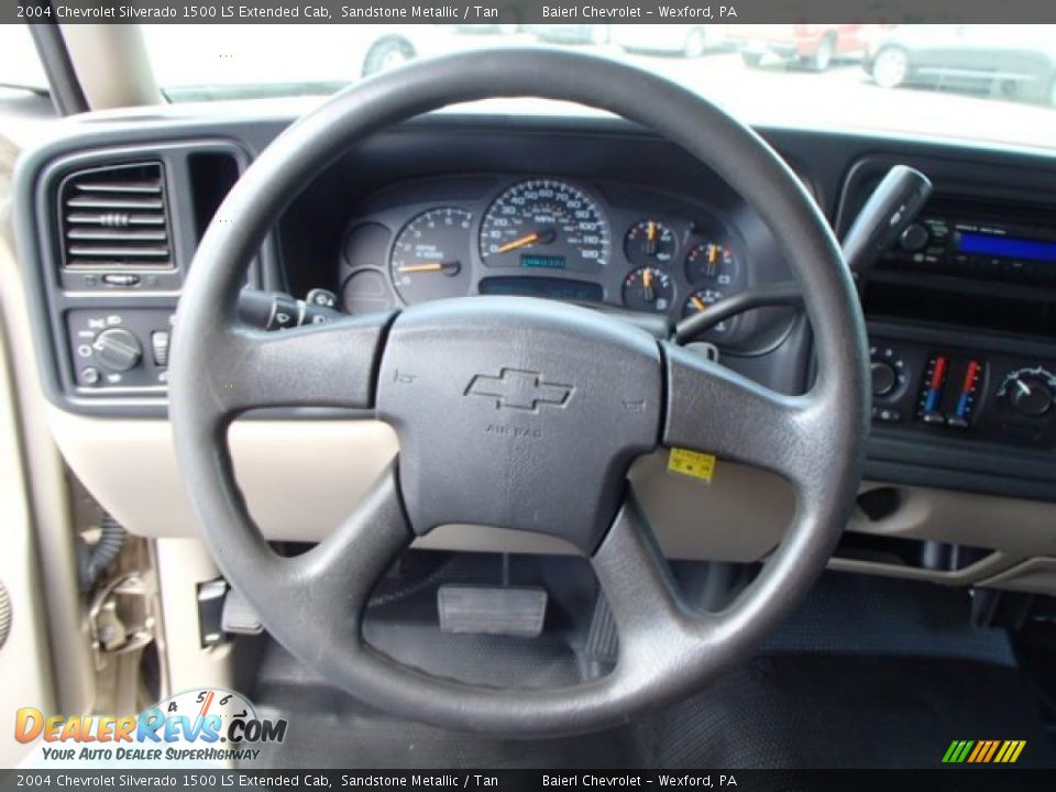 2004 Chevrolet Silverado 1500 LS Extended Cab Steering Wheel Photo #17