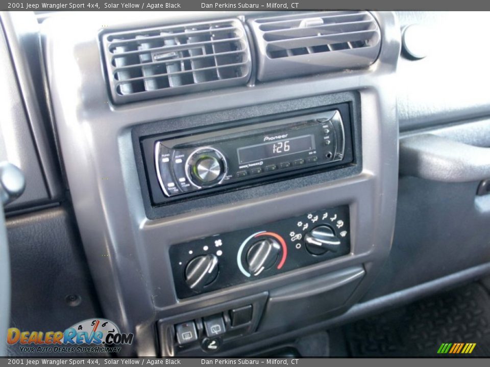 2001 Jeep Wrangler Sport 4x4 Solar Yellow / Agate Black Photo #13