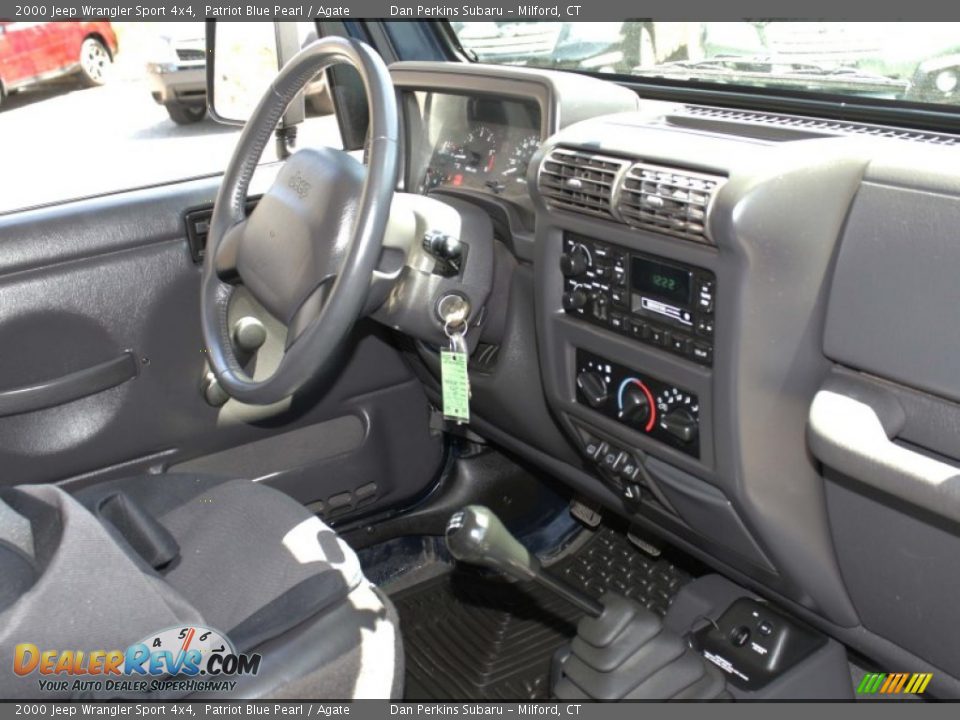 2000 Jeep Wrangler Sport 4x4 Patriot Blue Pearl / Agate Photo #9