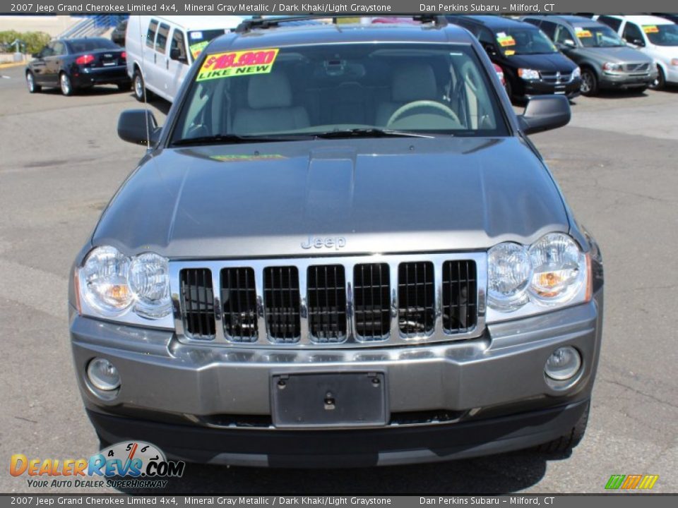 2007 Jeep Grand Cherokee Limited 4x4 Mineral Gray Metallic / Dark Khaki/Light Graystone Photo #2
