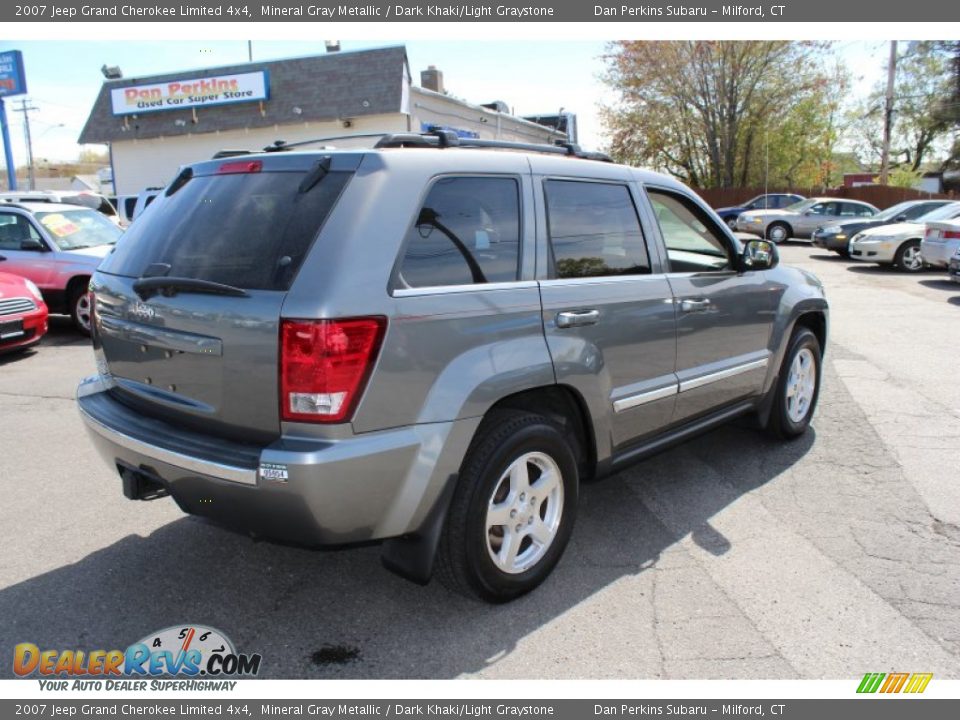 2007 Jeep Grand Cherokee Limited 4x4 Mineral Gray Metallic / Dark Khaki/Light Graystone Photo #6