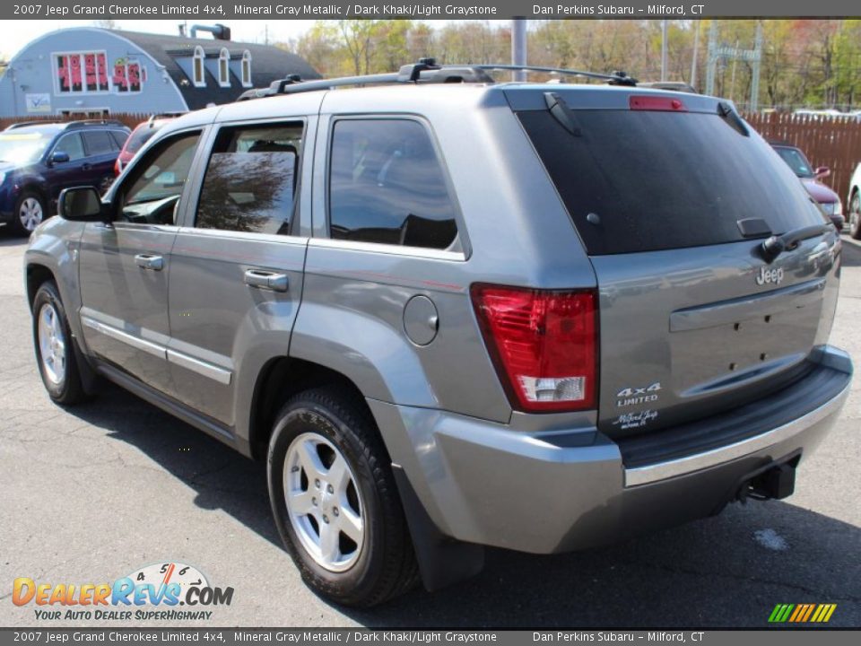 2007 Jeep Grand Cherokee Limited 4x4 Mineral Gray Metallic / Dark Khaki/Light Graystone Photo #10