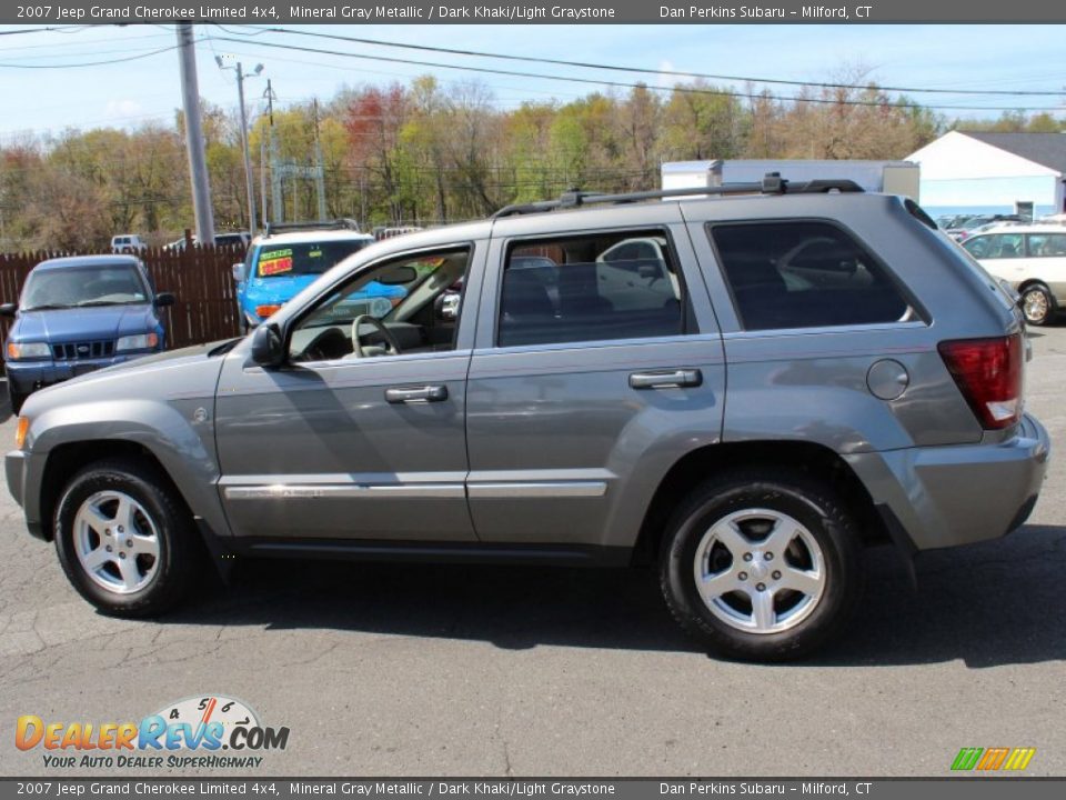 2007 Jeep Grand Cherokee Limited 4x4 Mineral Gray Metallic / Dark Khaki/Light Graystone Photo #11