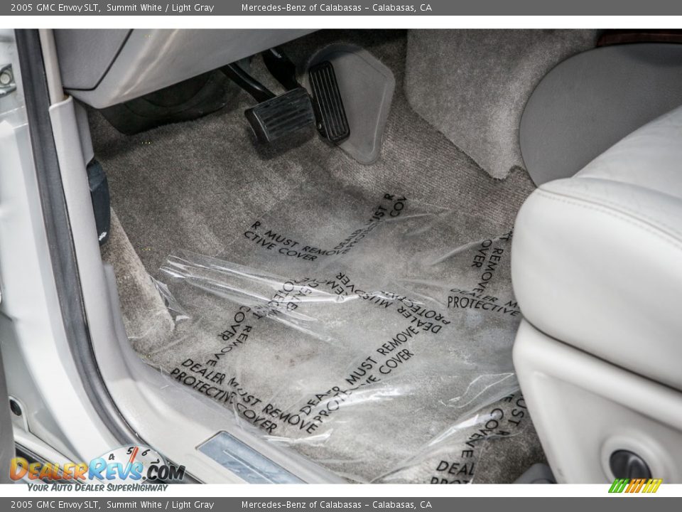 2005 GMC Envoy SLT Summit White / Light Gray Photo #6