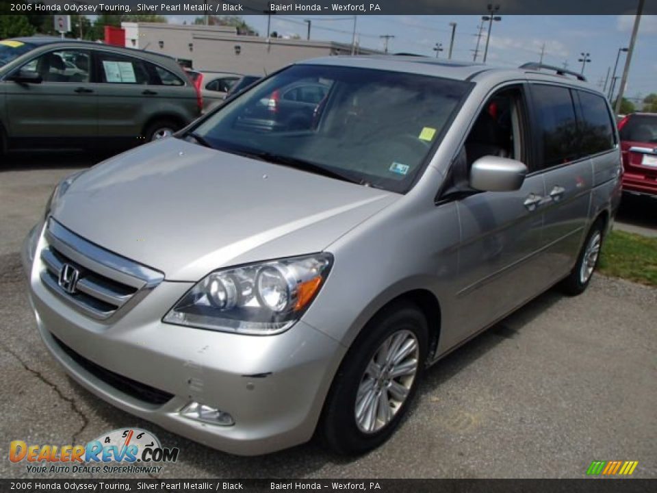 2006 Honda Odyssey Touring Silver Pearl Metallic / Black Photo #3