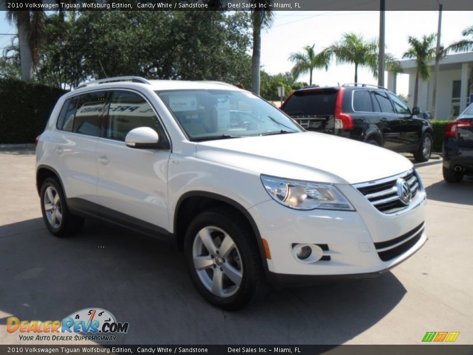 2010 Volkswagen Tiguan Wolfsburg Edition Candy White / Sandstone Photo #7
