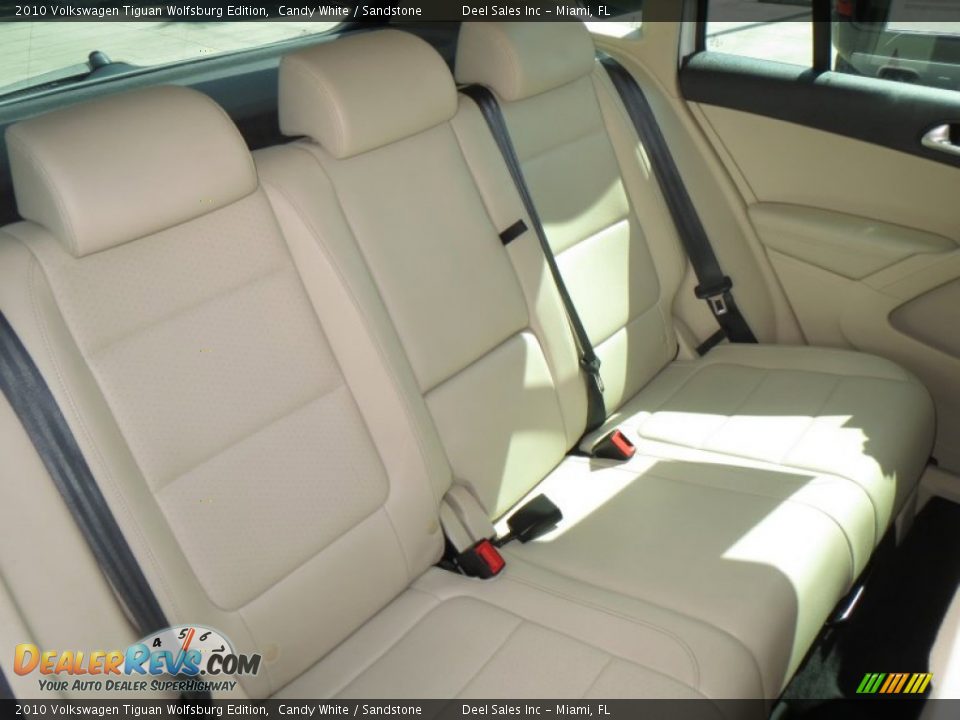 2010 Volkswagen Tiguan Wolfsburg Edition Candy White / Sandstone Photo #11