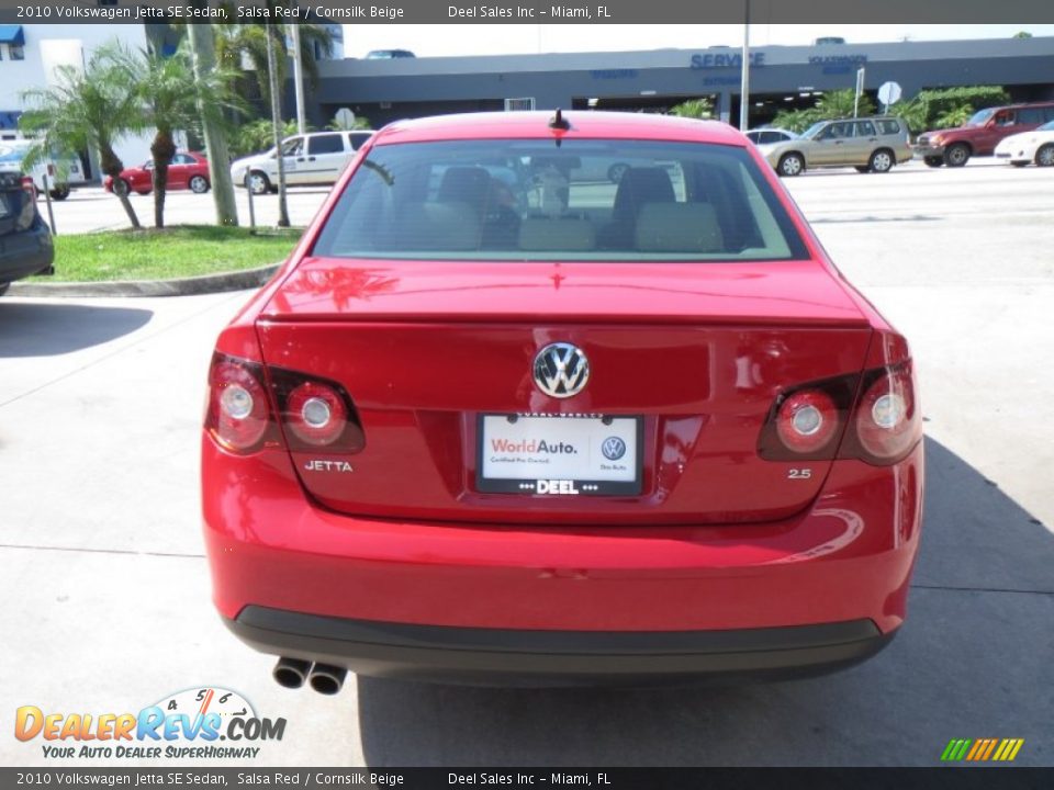 2010 Volkswagen Jetta SE Sedan Salsa Red / Cornsilk Beige Photo #4