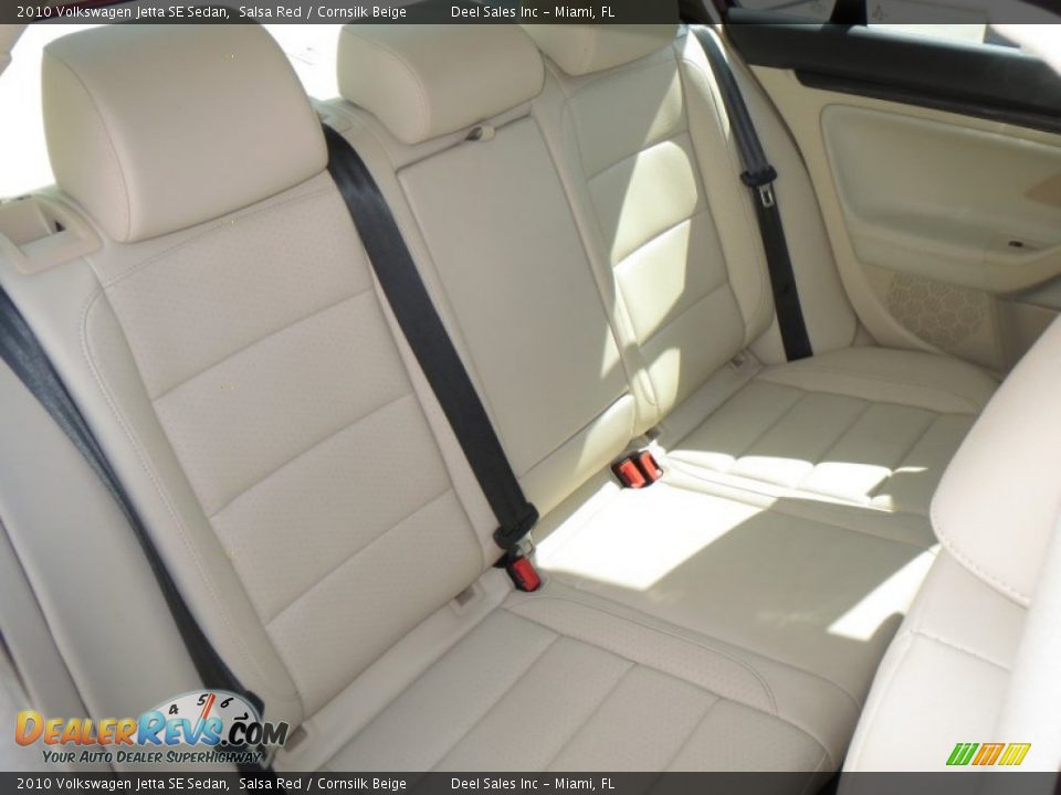 2010 Volkswagen Jetta SE Sedan Salsa Red / Cornsilk Beige Photo #11