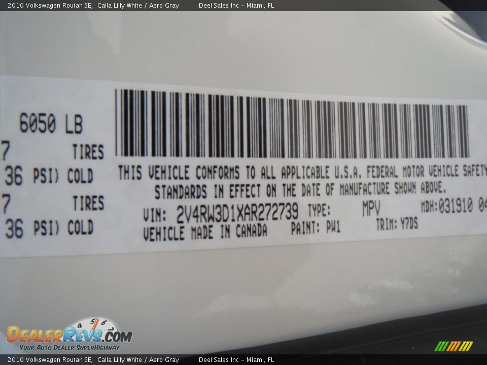 2010 Volkswagen Routan SE Calla Lilly White / Aero Gray Photo #14