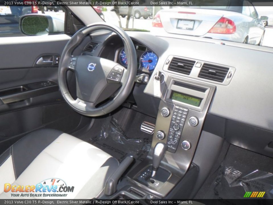 Dashboard of 2013 Volvo C30 T5 R-Design Photo #12