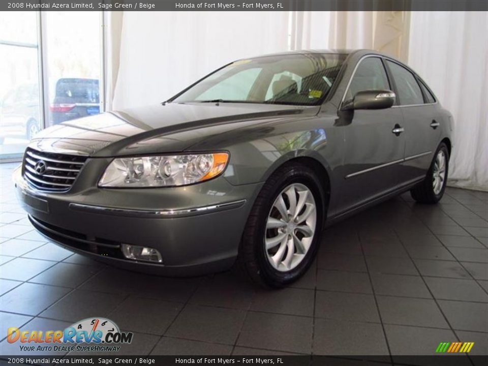 Front 3/4 View of 2008 Hyundai Azera Limited Photo #8