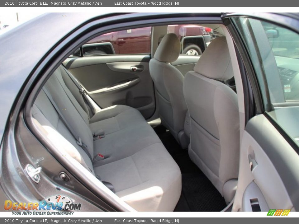 2010 Toyota Corolla LE Magnetic Gray Metallic / Ash Photo #11
