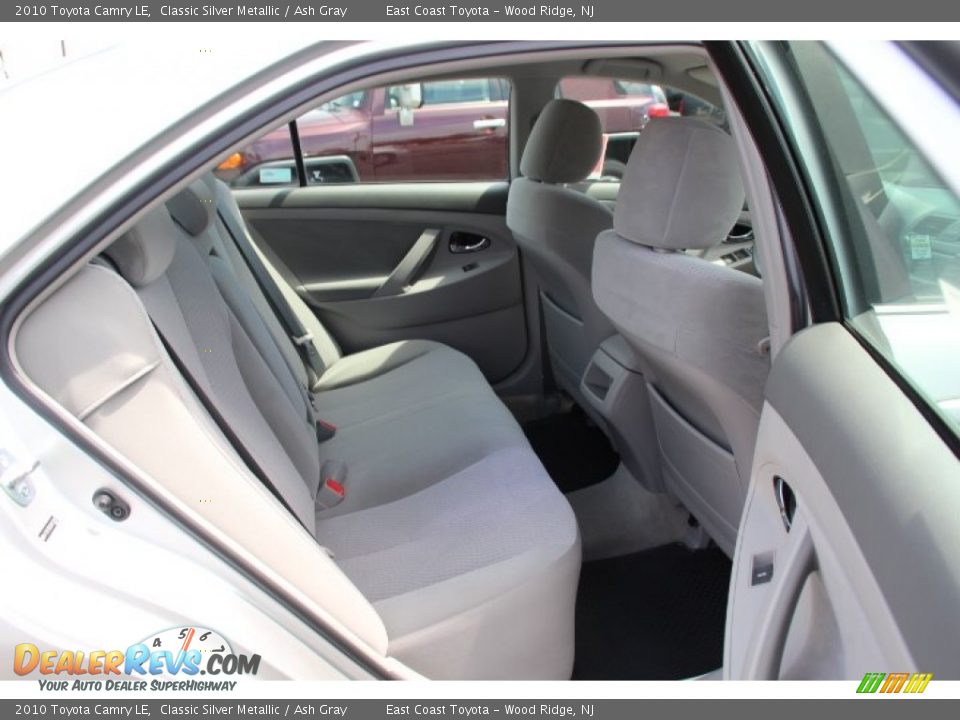 2010 Toyota Camry LE Classic Silver Metallic / Ash Gray Photo #11