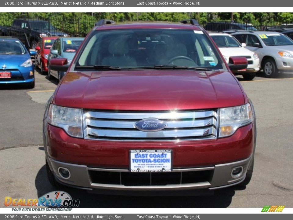 2008 Ford Taurus X SEL AWD Merlot Metallic / Medium Light Stone Photo #2