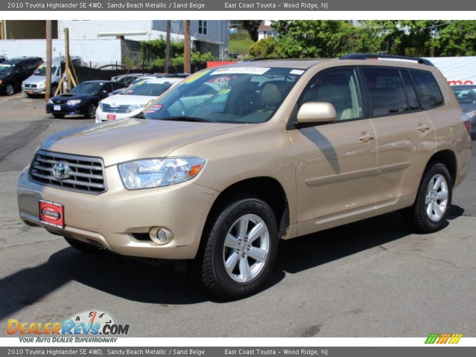 2010 Toyota Highlander SE 4WD Sandy Beach Metallic / Sand Beige Photo #3