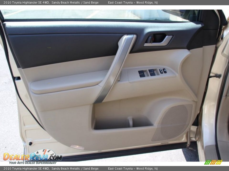 2010 Toyota Highlander SE 4WD Sandy Beach Metallic / Sand Beige Photo #6