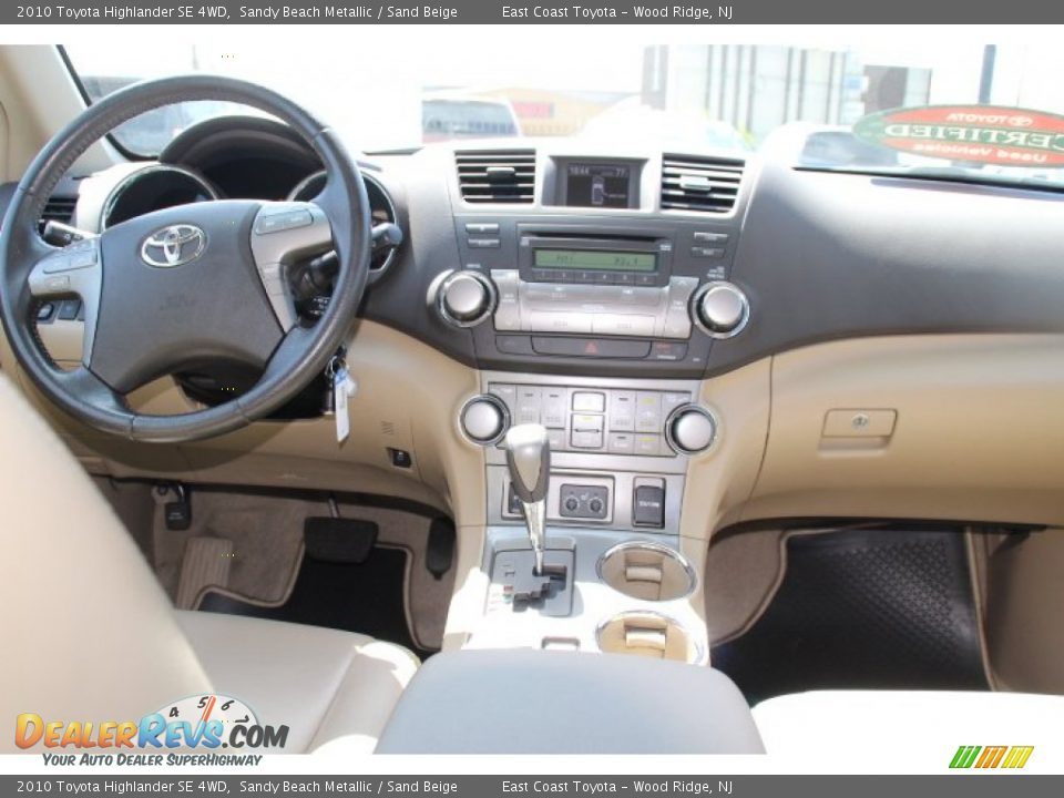 2010 Toyota Highlander SE 4WD Sandy Beach Metallic / Sand Beige Photo #9