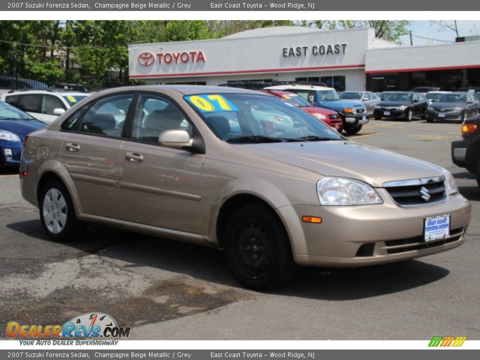 2007 Suzuki Forenza Sedan Champagne Beige Metallic / Grey Photo #1