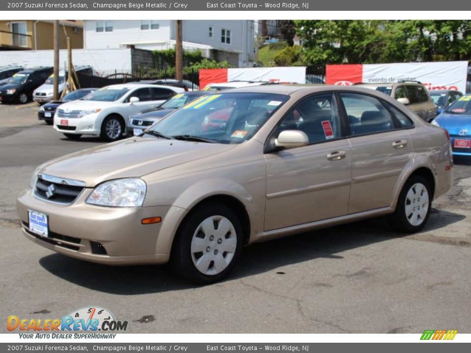 2007 Suzuki Forenza Sedan Champagne Beige Metallic / Grey Photo #3