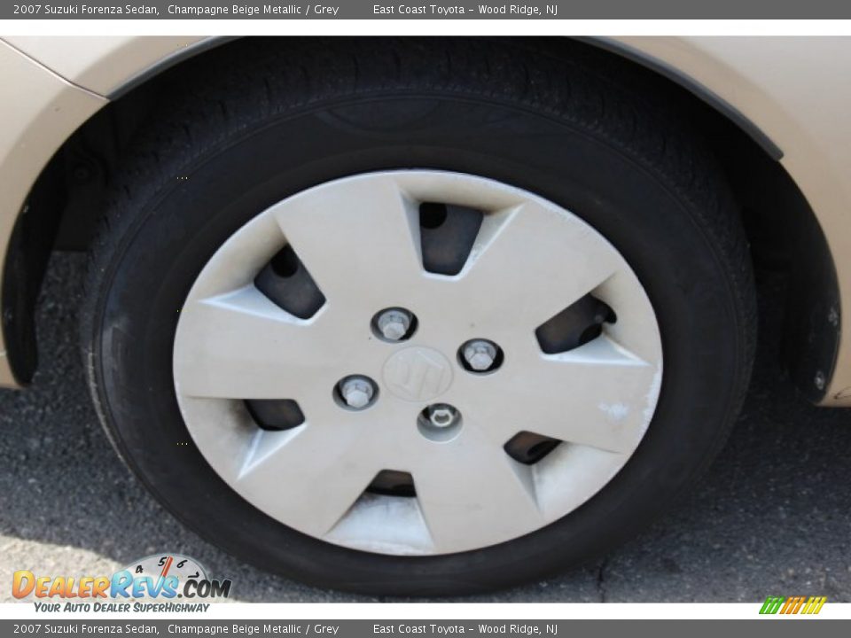 2007 Suzuki Forenza Sedan Champagne Beige Metallic / Grey Photo #14