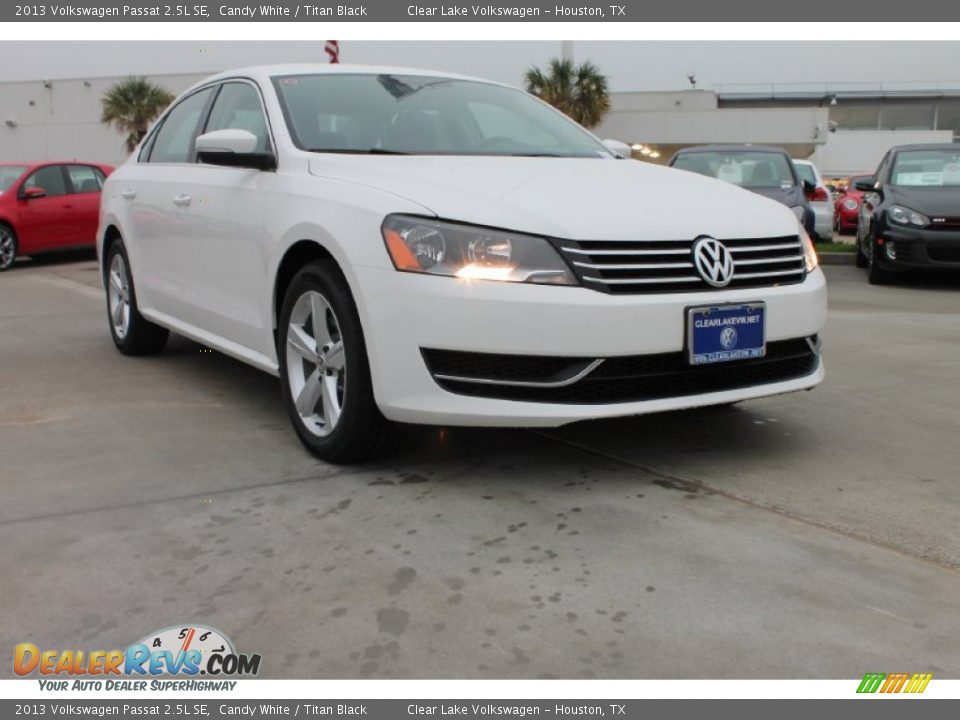 2013 Volkswagen Passat 2.5L SE Candy White / Titan Black Photo #1