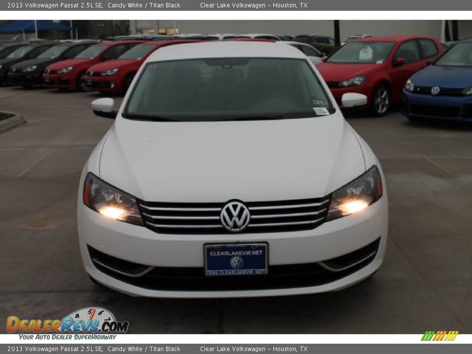 2013 Volkswagen Passat 2.5L SE Candy White / Titan Black Photo #2