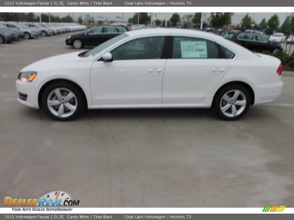 2013 Volkswagen Passat 2.5L SE Candy White / Titan Black Photo #5
