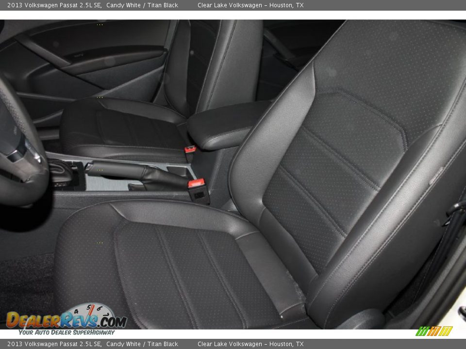 2013 Volkswagen Passat 2.5L SE Candy White / Titan Black Photo #13