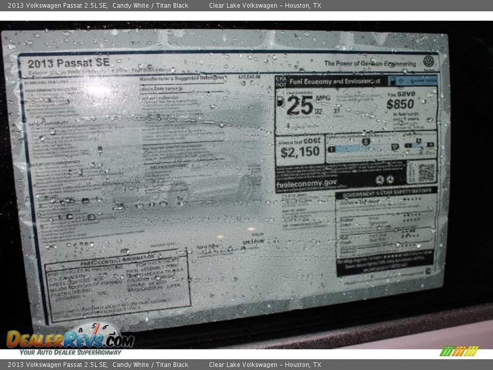 2013 Volkswagen Passat 2.5L SE Candy White / Titan Black Photo #31