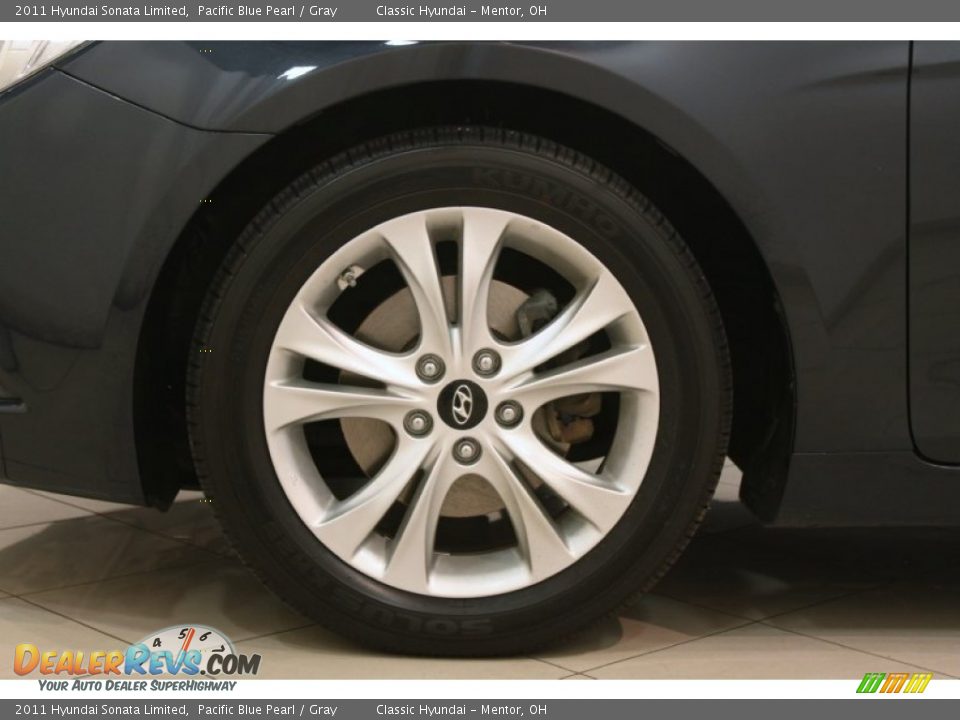 2011 Hyundai Sonata Limited Pacific Blue Pearl / Gray Photo #24