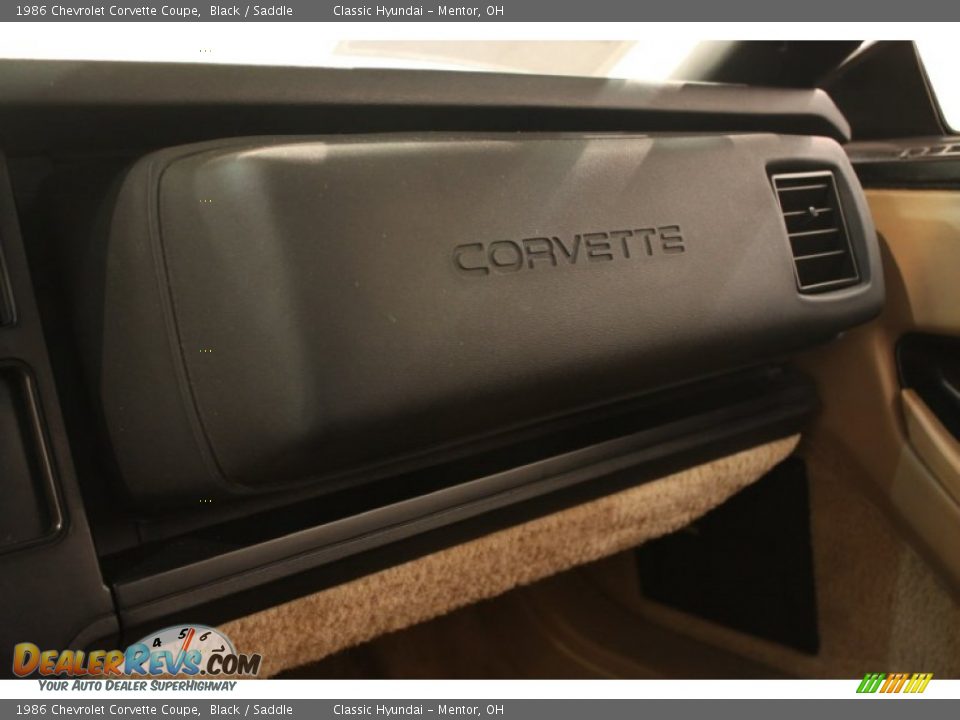 1986 Chevrolet Corvette Coupe Black / Saddle Photo #16