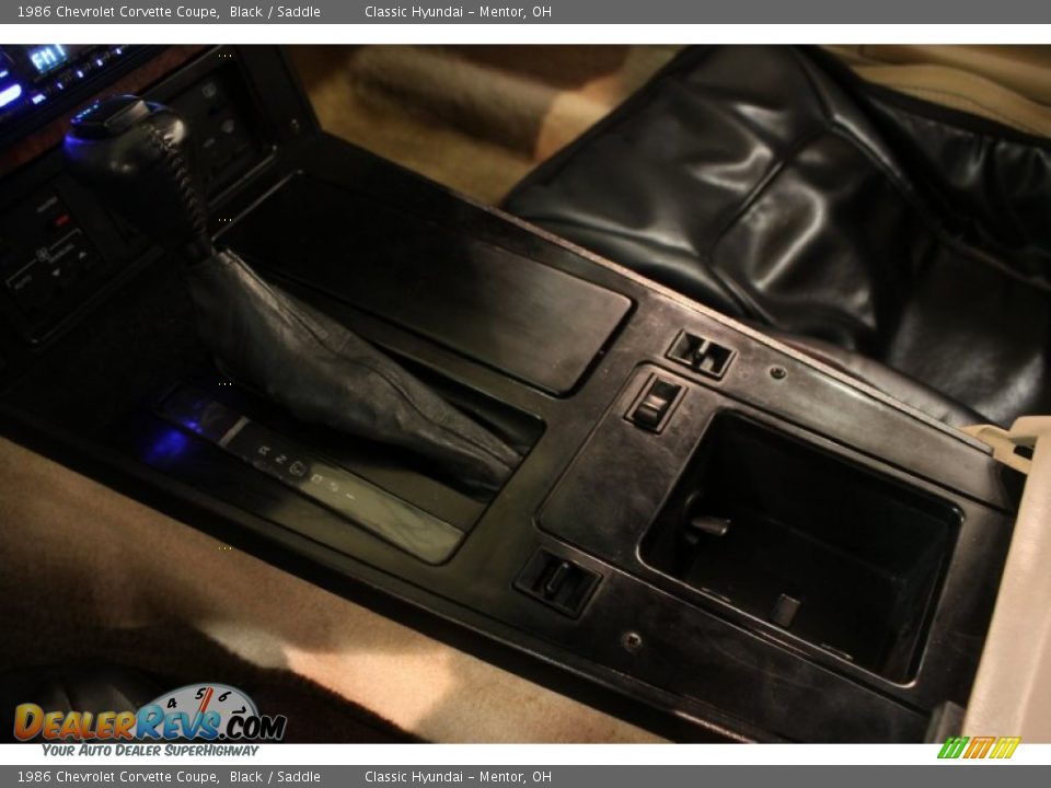 1986 Chevrolet Corvette Coupe Black / Saddle Photo #17