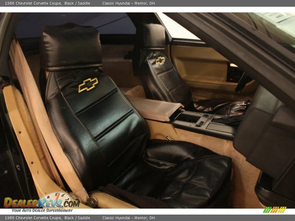 1986 Chevrolet Corvette Coupe Black / Saddle Photo #20
