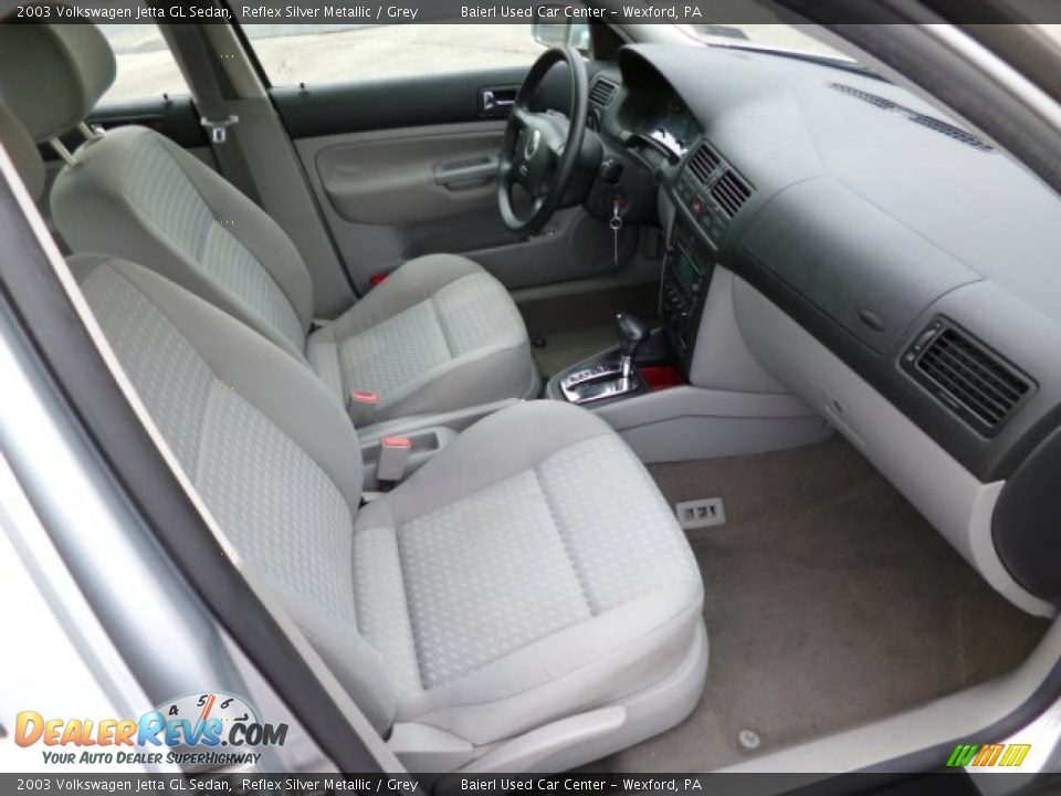 Grey Interior - 2003 Volkswagen Jetta GL Sedan Photo #10