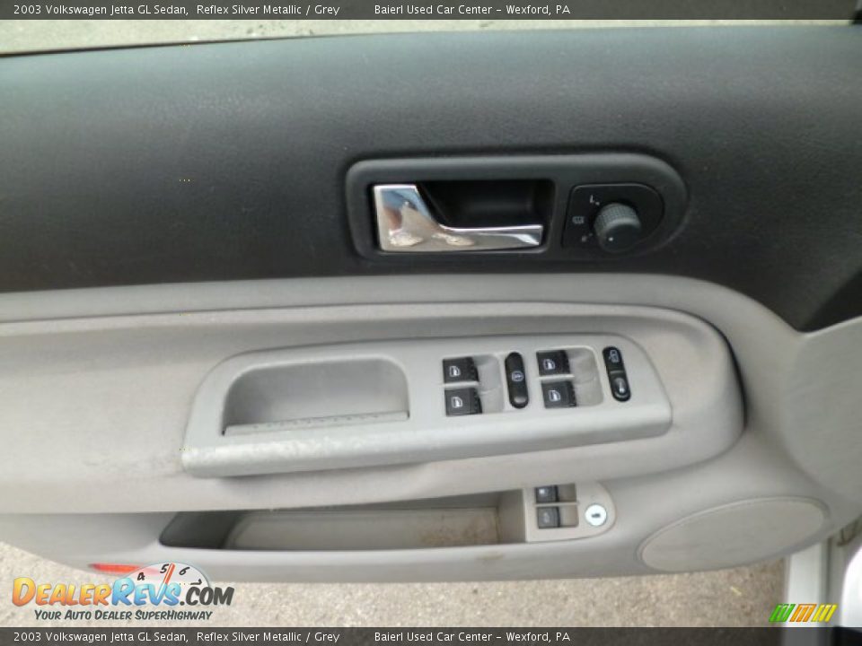 2003 Volkswagen Jetta GL Sedan Reflex Silver Metallic / Grey Photo #17