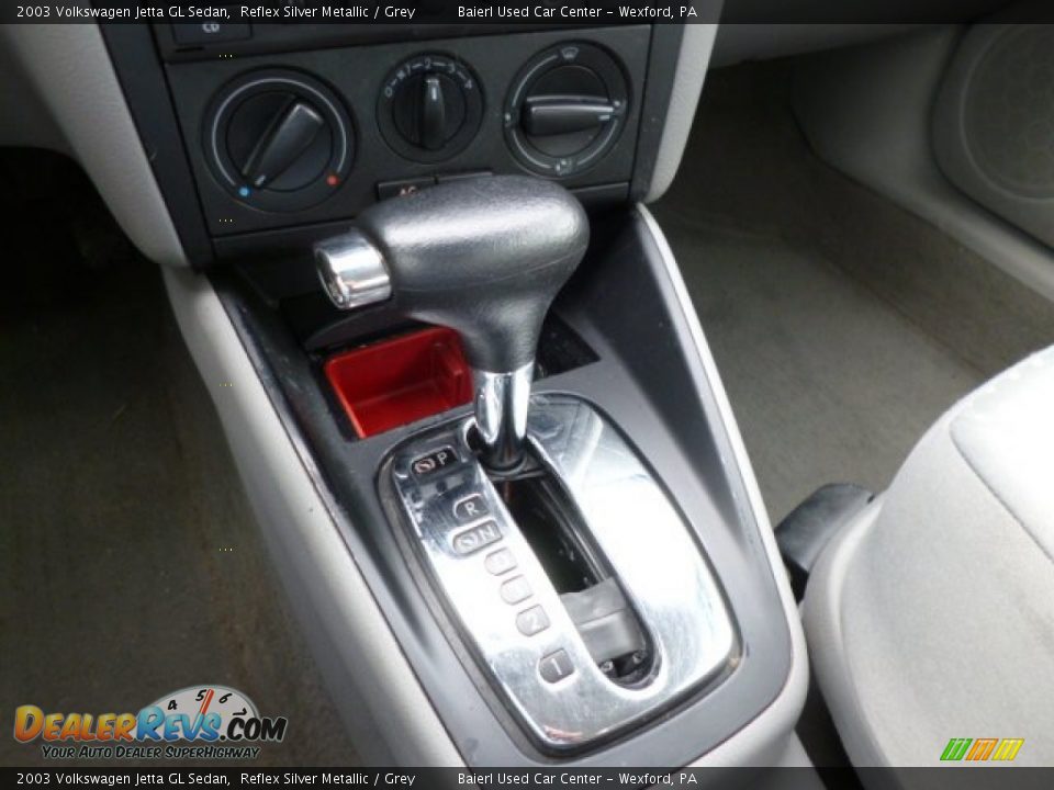 2003 Volkswagen Jetta GL Sedan Reflex Silver Metallic / Grey Photo #18