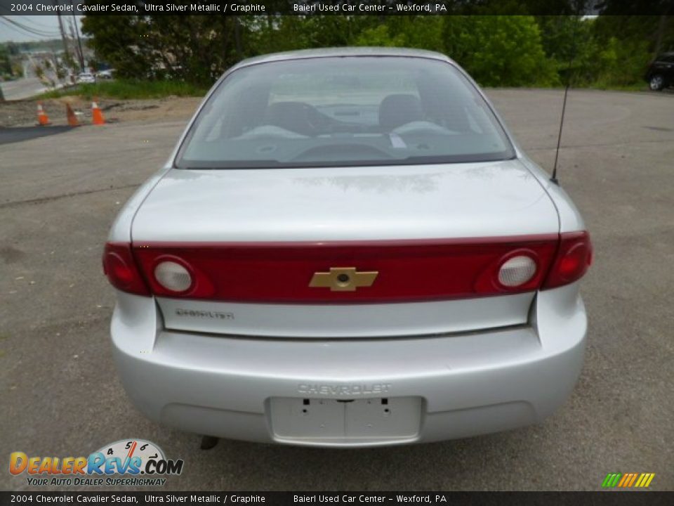 2004 Chevrolet Cavalier Sedan Ultra Silver Metallic / Graphite Photo #6