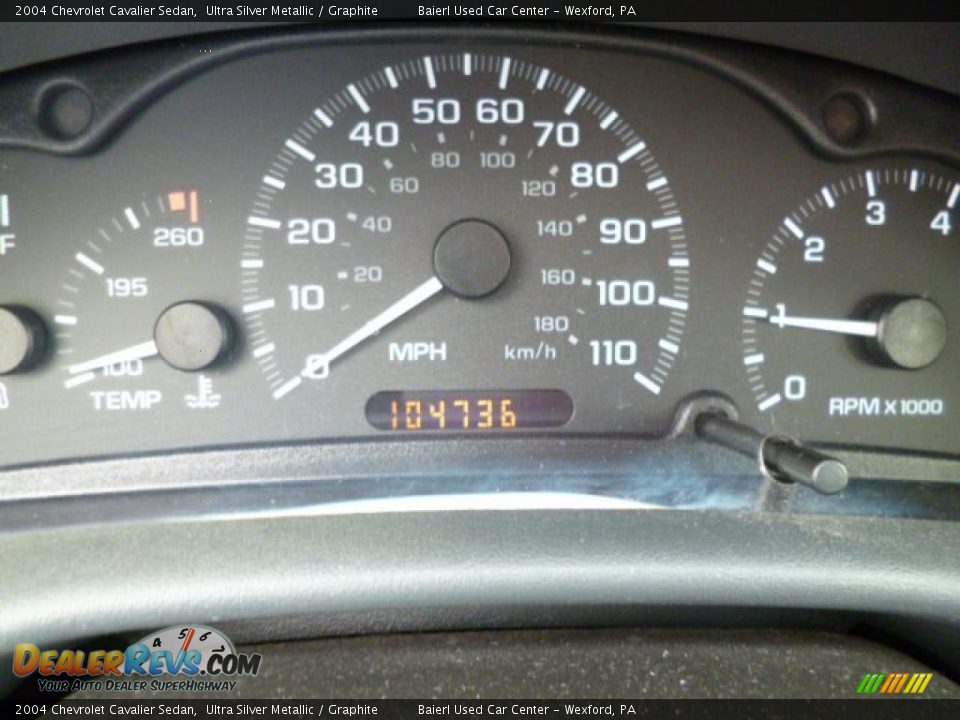2004 Chevrolet Cavalier Sedan Ultra Silver Metallic / Graphite Photo #20