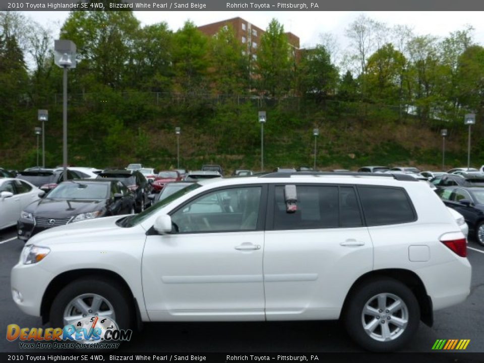 2010 Toyota Highlander SE 4WD Blizzard White Pearl / Sand Beige Photo #2