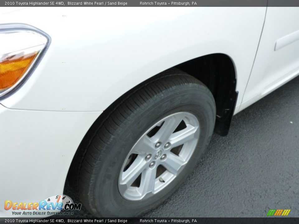 2010 Toyota Highlander SE 4WD Blizzard White Pearl / Sand Beige Photo #8