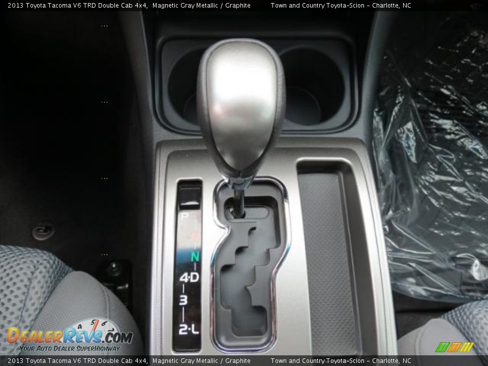 2013 Toyota Tacoma V6 TRD Double Cab 4x4 Shifter Photo #16