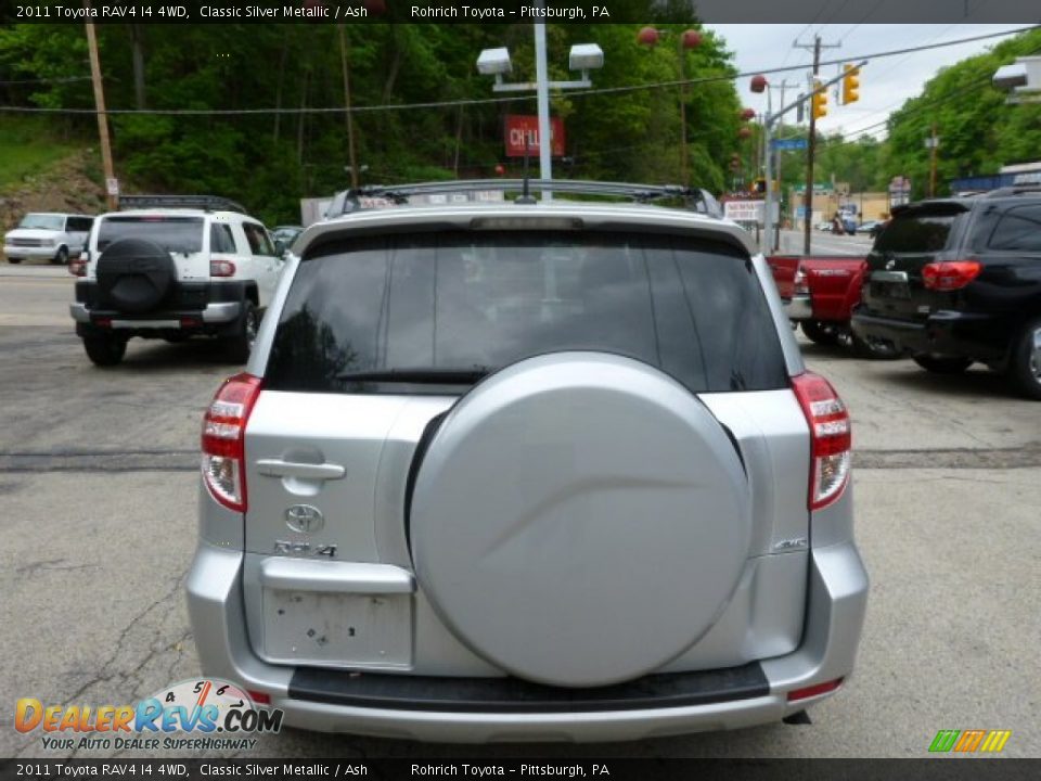 2011 Toyota RAV4 I4 4WD Classic Silver Metallic / Ash Photo #12