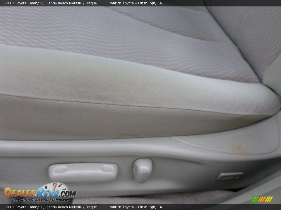 2010 Toyota Camry LE Sandy Beach Metallic / Bisque Photo #7
